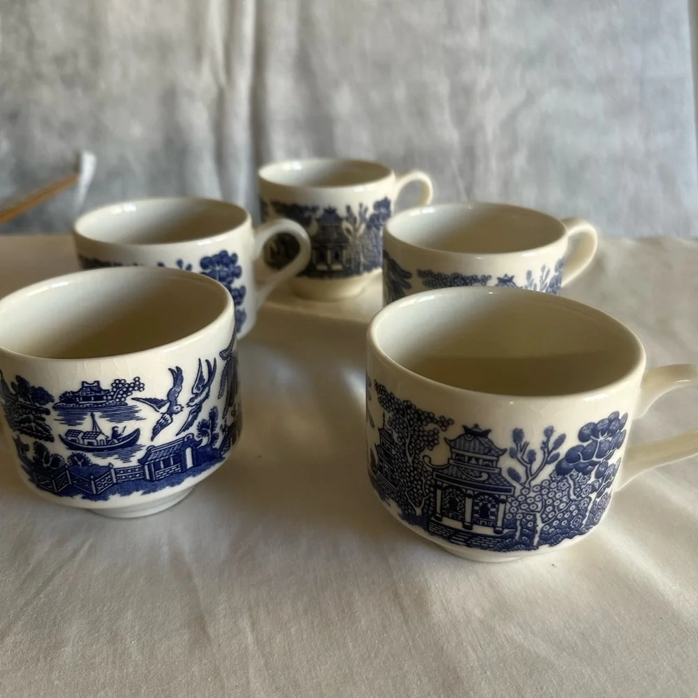 5 BLUE WILLOW CHURCHILL COFFEE TEA CUP MADE IN ENGLAND - Picture 7 of 14